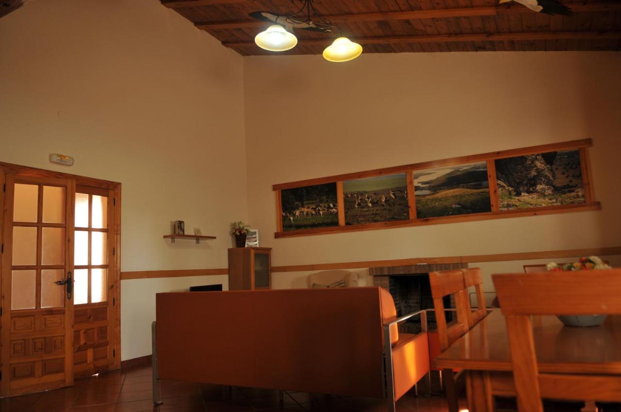 Casa Rural Casa De Las Aves Orellana La Vieja Exterior photo